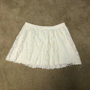 Lace skirt II size Large